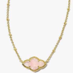 NWT Kendra Scott Abbie Pendant Necklace in Gold & Rose Quartz